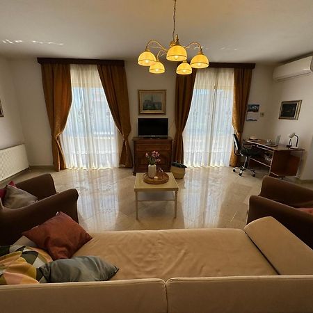 Apartman Ostrea *** Bale Exterior photo