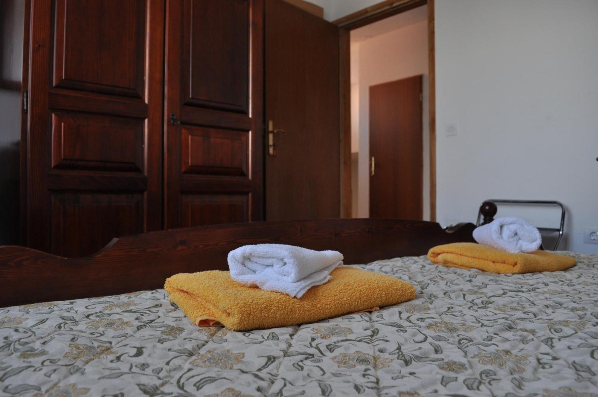 Apartman Ostrea *** Bale Exterior photo